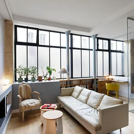 4-bedroom In Latin Quarter Apartment *